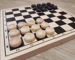 How to play Russian checkers step by step: rules for beginner children