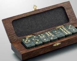 Domino game: history, rules and varieties